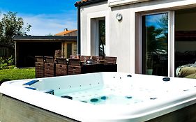 Maison Recente Proche Centre-Ville, Les Sables 8 Personnes